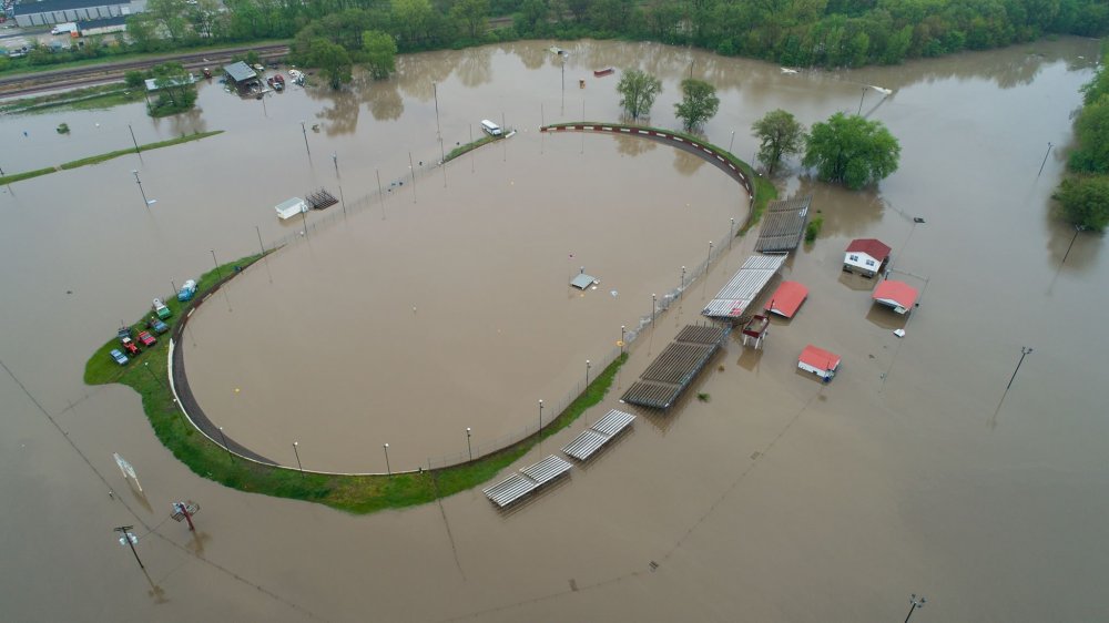 Peoria-Speedway-Flood-Photos-1.jpg